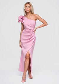 Επιλέχθηκε, pink