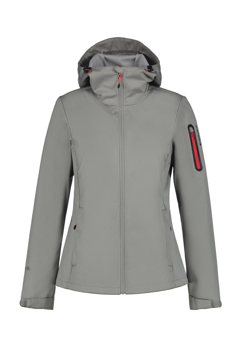 Veste softshell grise avec capuche, fermeture éclair à l'avant et deux poches latérales. Présente des accents rouges sur la fermeture éclair et la poche de la manche. Texture lisse.