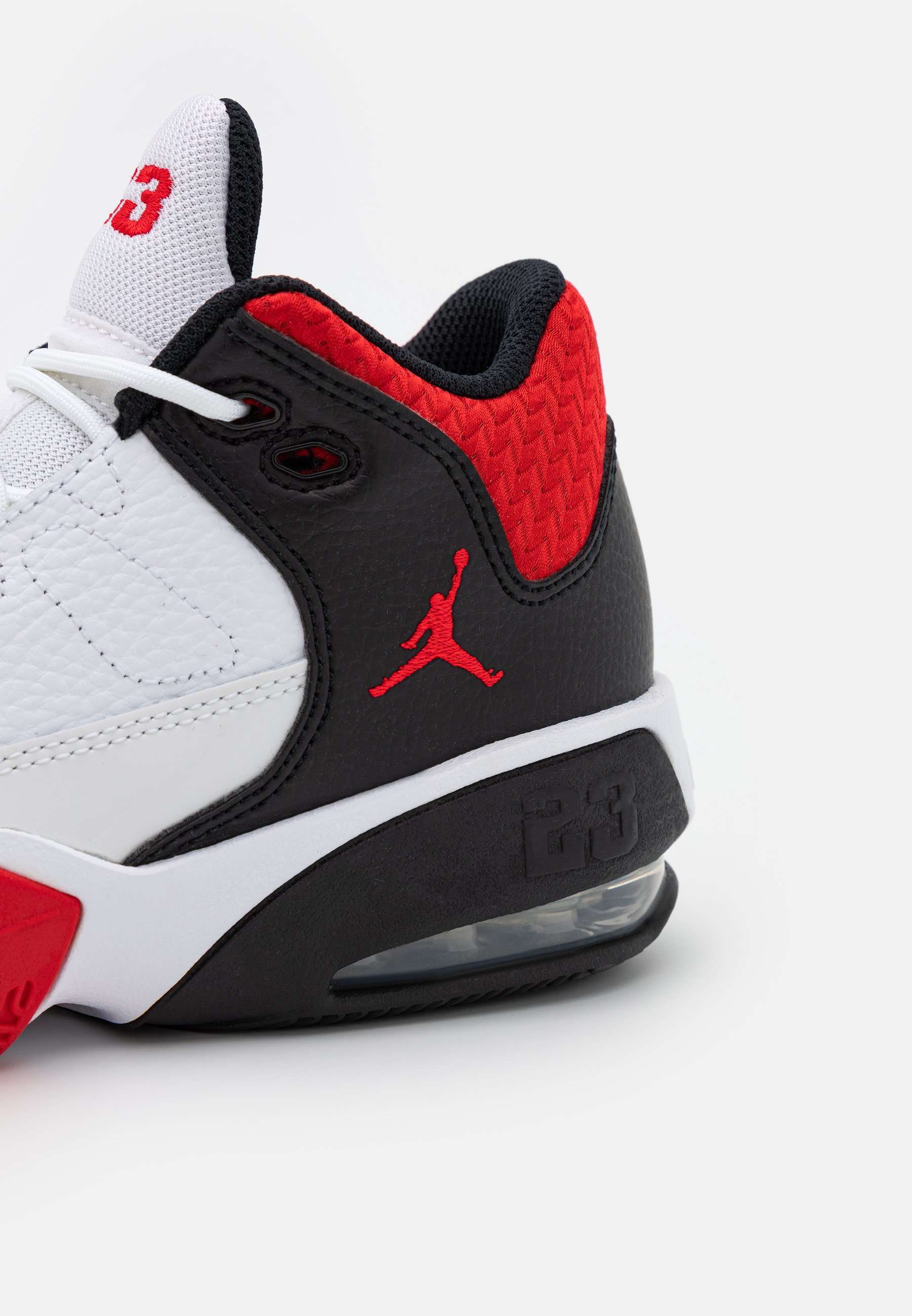 Kjøp JORDAN MAX AURA 3 (GS) for N/A 0.0 på KICKZ.com!
