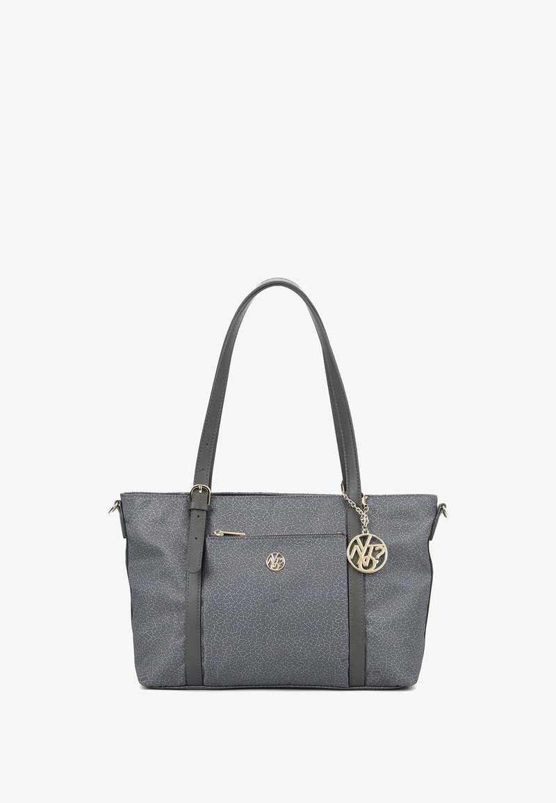 Borsa tote grigia realizzata in materiale sintetico testurizzato; presenta due manici, una tasca frontale con zip e un charm con il logo sul lato.