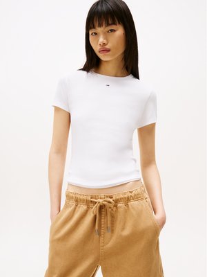 Tommy Jeans ESSENTIAL - Osnovna majica kratkih rukava - white