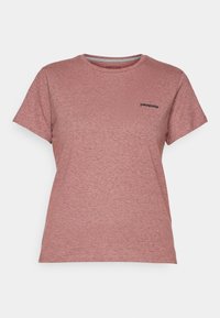 P-6 RESPONSIBILI-TEE - T-shirt z nadrukiem