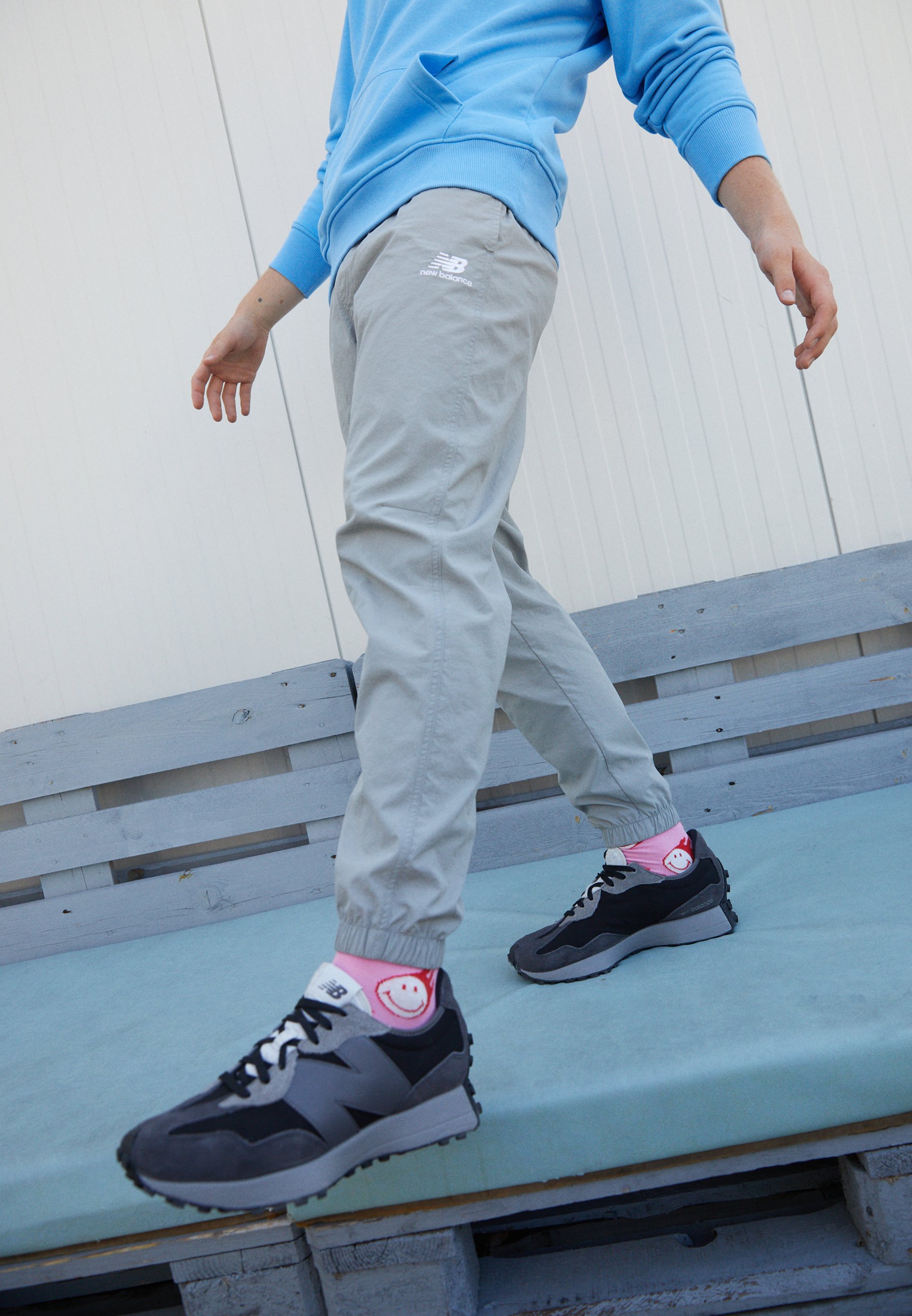 new balance athletics wind pant