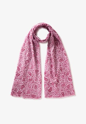 Lichtroze sjaal met rode paisley-patronen, bovenaan in een lus gelegd met franjeranden, getoond op een witte achtergrond.