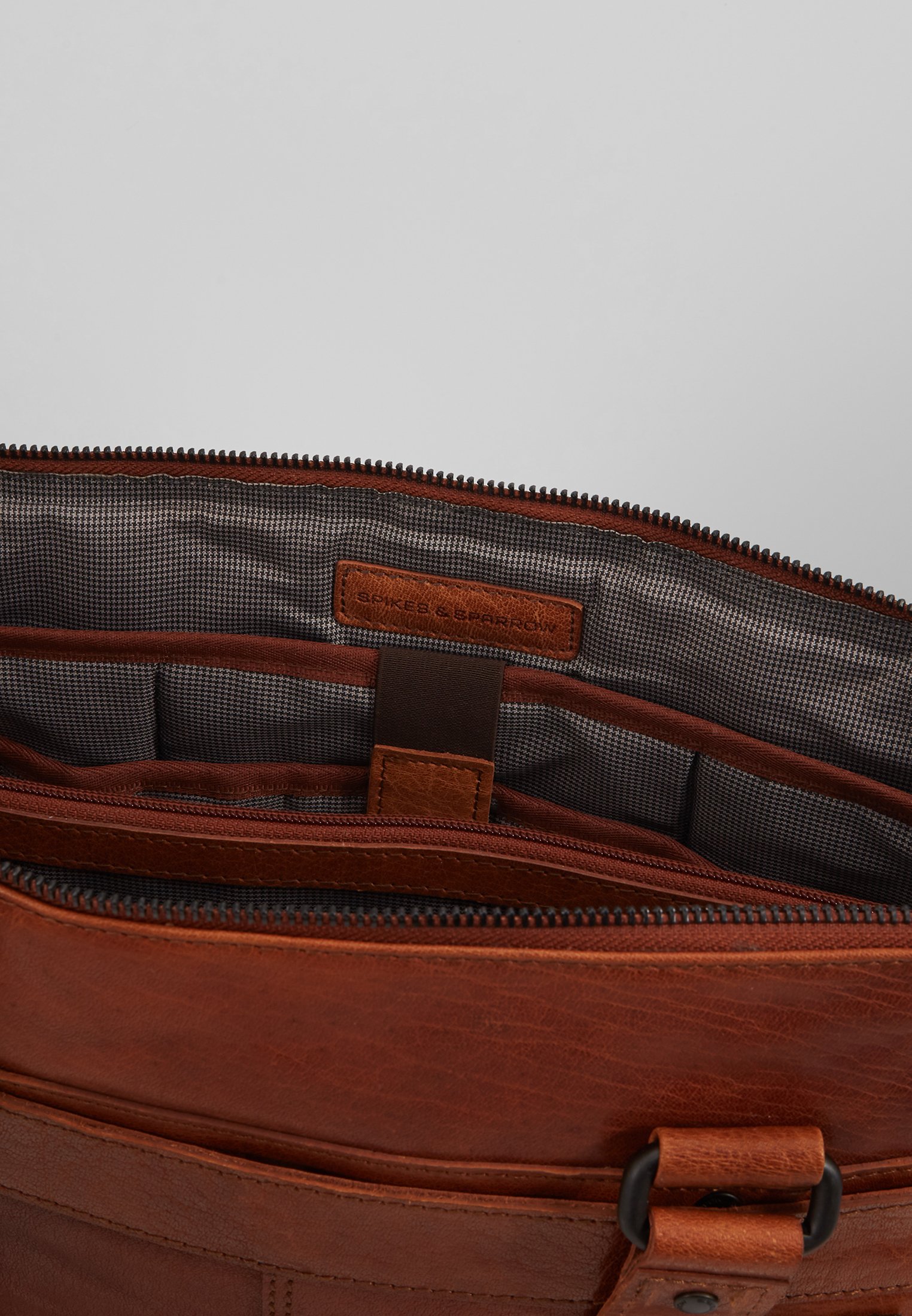 Spikes & Sparrow Stresskoffert brandy Zalando.no Spikes & Sparrow Stresskoffert brandy Zalando.no