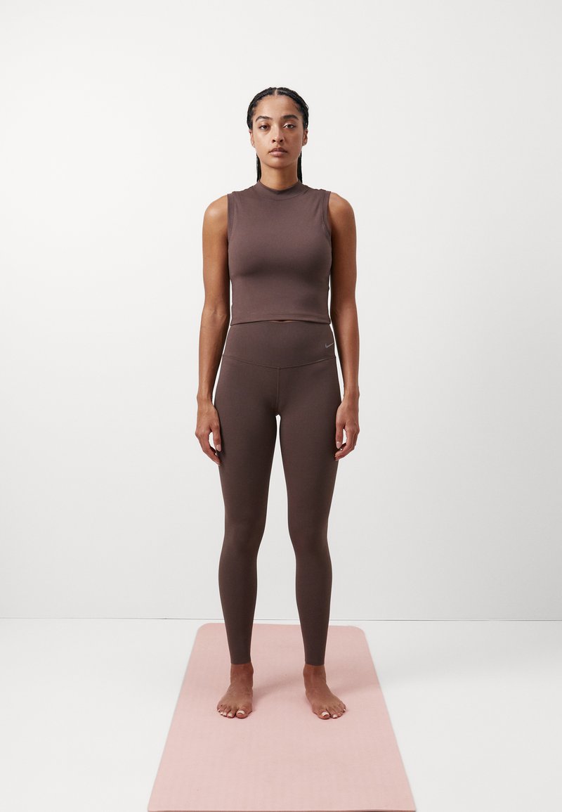 Nike Performance ZENVY - Leggings - baroque brown