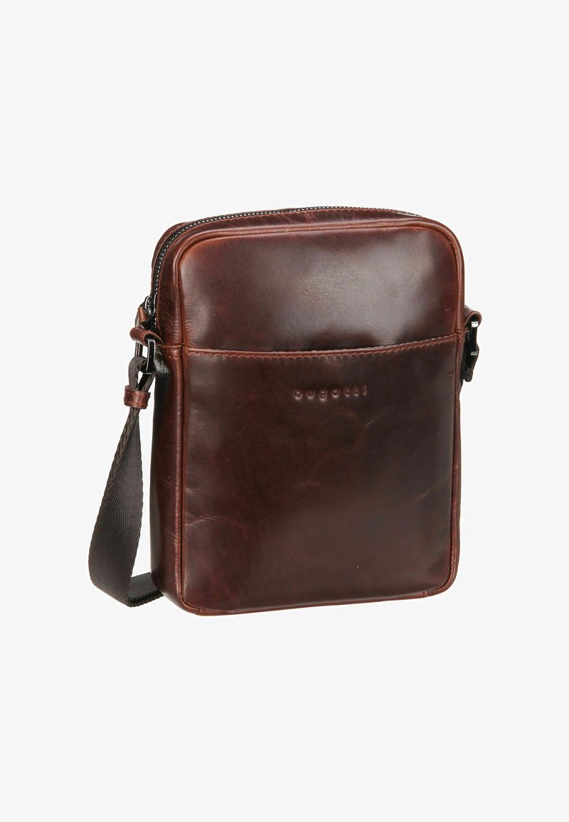 Borsa a tracolla in pelle marrone con chiusura a zip, tasca frontale e tracolla regolabile. Presenta una texture liscia e un minimo dettaglio del logo impresso.