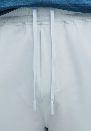 lululemon PACE BREAKER LINERLESS 18CM - Sports shorts - starch blue