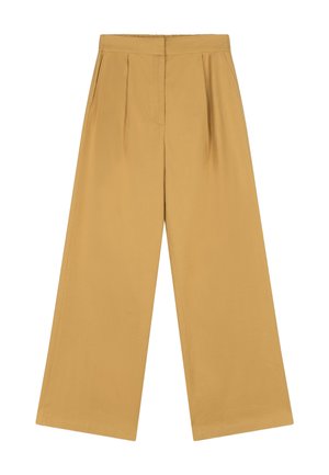 Wijde broek met hoge taille in mosterdgeel, met zijzakken en plooien aan de voorkant, plat gelegd op een witte achtergrond.