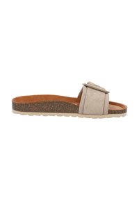 Sandale glissière en daim beige avec une large sangle et un accent en boucle. Semelle intermédiaire à texture liège, semelle intérieure lisse marron et semelle extérieure en caoutchouc.