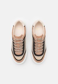 BOSS AMBER - Sportcipő - medium beige