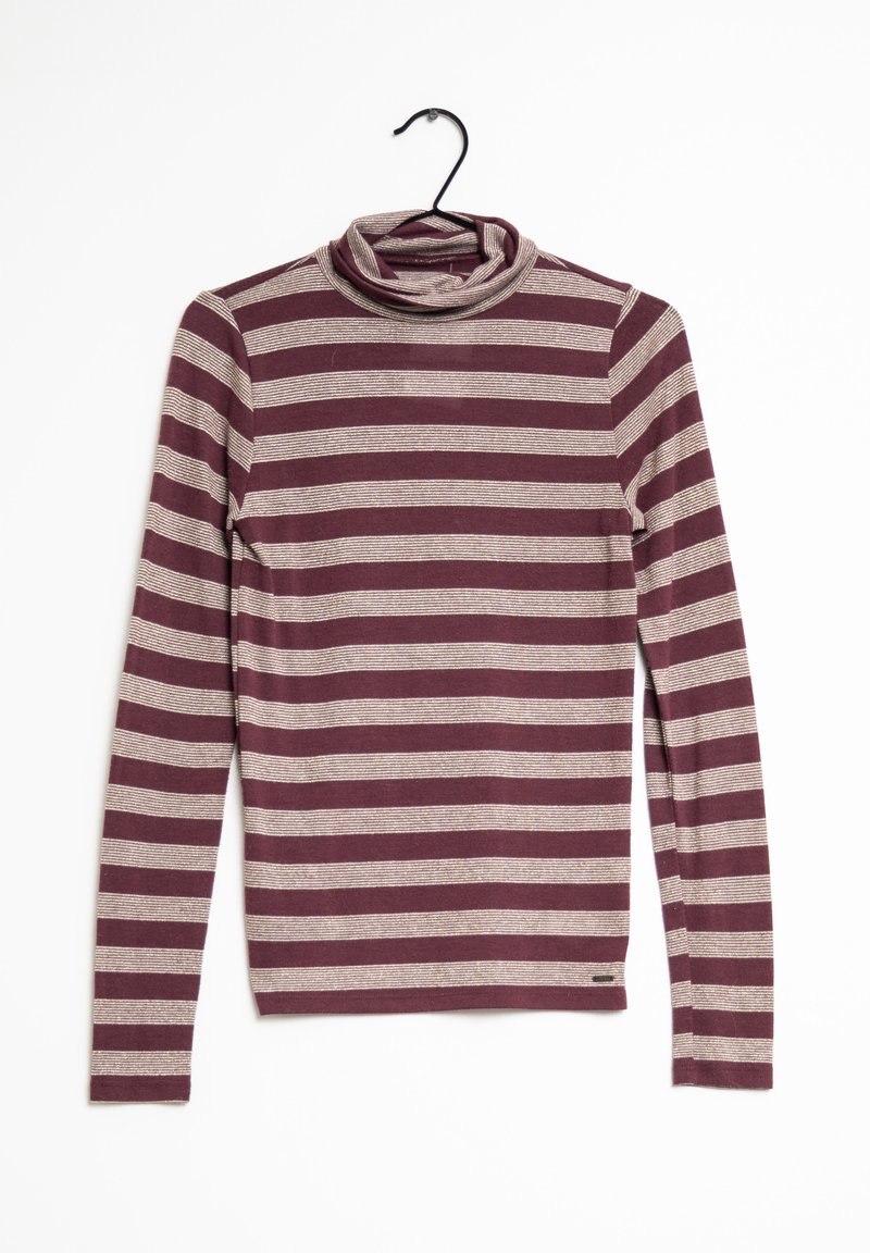 Pull à col roulé rayé en bordeaux et crème. Présente des manches longues, une texture douce et une légère élasticité dans le tissu.