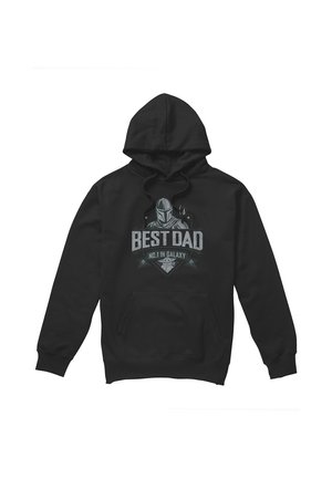 Schwarzer Hoodie mit dem Design "Bester Papa Nr. 1 in der Galaxie" mit einer helmtragenden Figur und einer kleinen Figur unter dem Text.