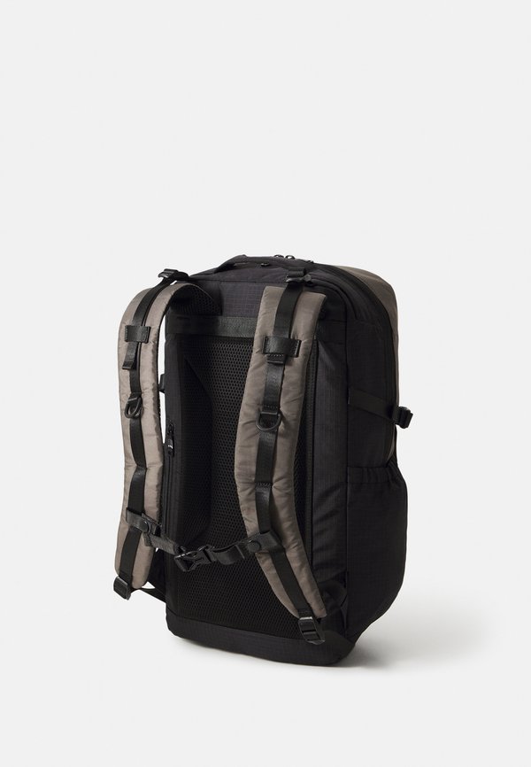 ROAMING UNISEX - Rucksack3
