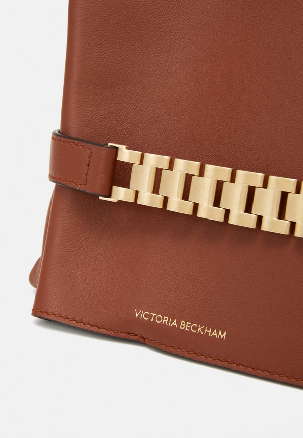 CHAIN POUCH - Handbag - russet3