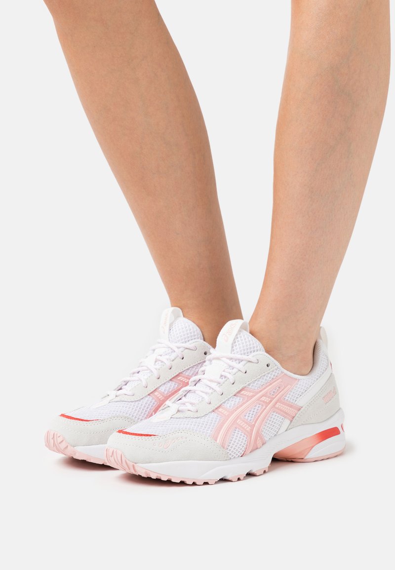 Damen Sneaker low | ASICS SportStyle GEL-1090V2 Sneaker low white/frosted rose/beige - LV34585 Damen Sneaker low | ASICS SportStyle GEL-1090V2 Sneaker low white/frosted rose/beige - LV34585