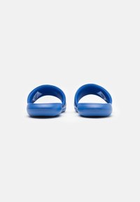 Nike Sportswear VICTORI ONE SLIDE UNISEX - Papucsszandálok - game royal/black