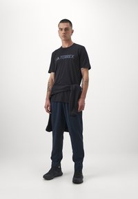 Adidas Terrex TERREX MULTI ENDURANCE TECH TEE - Camiseta deportiva - black