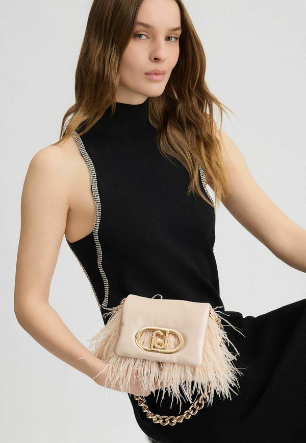 WITH FEATHERED DETAILING - Umhängetasche - salmon