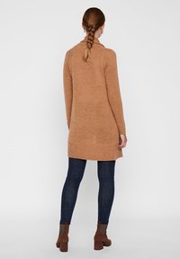 Vero Moda Kofta - light brown