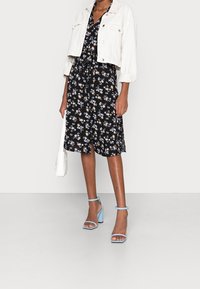 Pieces Abito a camicia - black