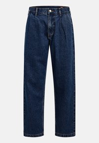 Jean en denim bleu foncé avec une coupe droite, comportant deux plis à l'avant, des coutures visibles et une fermeture à bouton.