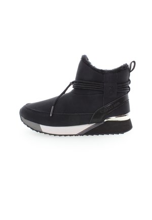 Lace-up ankle boots - black