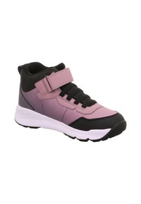 Růžová a černá sportovní obuv s vysokým střihem, texturovaná tkanina, suchý zip a silná bílá podrážka pro podporu a pohodlí.