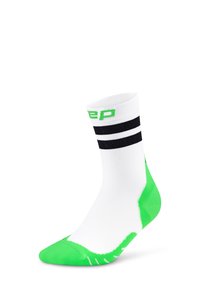 Calzini sportivi bianchi con dettagli verdi e strisce nere. Presentano una punta e un tallone verdi imbottiti, realizzati in materiale elasticizzato e traspirante.