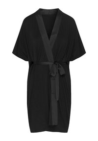 Czarny kimono w stylu szlafroka wykonany z miękkiej tkaniny z satynowym wykończeniem i pasującym paskiem; ma szerokie rękawy i luźny krój.
