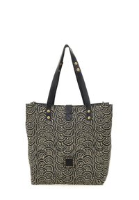 Borsa a tracolla con motivo nero e oro realizzata in tessuto testurizzato, con manici in pelle nera e borchie dorate, dotata di un accento decorativo quadrato.