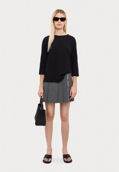 WEEKEND MaxMara MULTIA - Maglietta a manica lunga - nero
