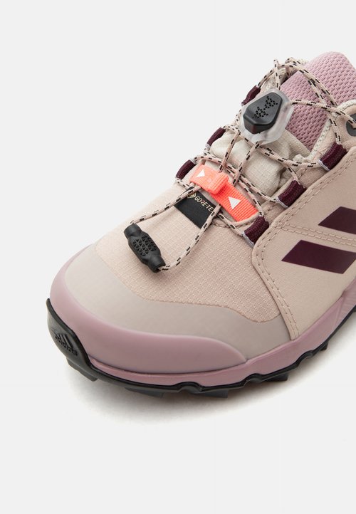 adidas GTX UNISEX - Hiking shoes - taupe/maroon/magic mauve — photo 6