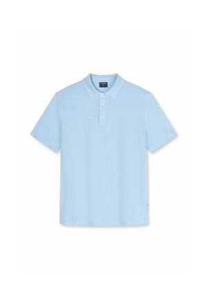 Polo bleu clair à manches courtes avec trois boutons blancs et un col, présenté à plat sur un fond blanc.