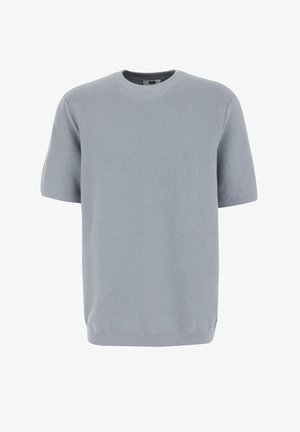 Hele sinine lühikeste varrukatega kampsun, mis on valmistatud pehmest kudumist; klassikaline ümmargune kaelus ja soonikkoes äärised taljes ja varrukaotstes.