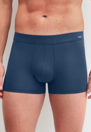 Boxer blu navy realizzati in morbido misto cotone, con design aderente, vita elastica e sacchetto a doppio strato per il supporto.
