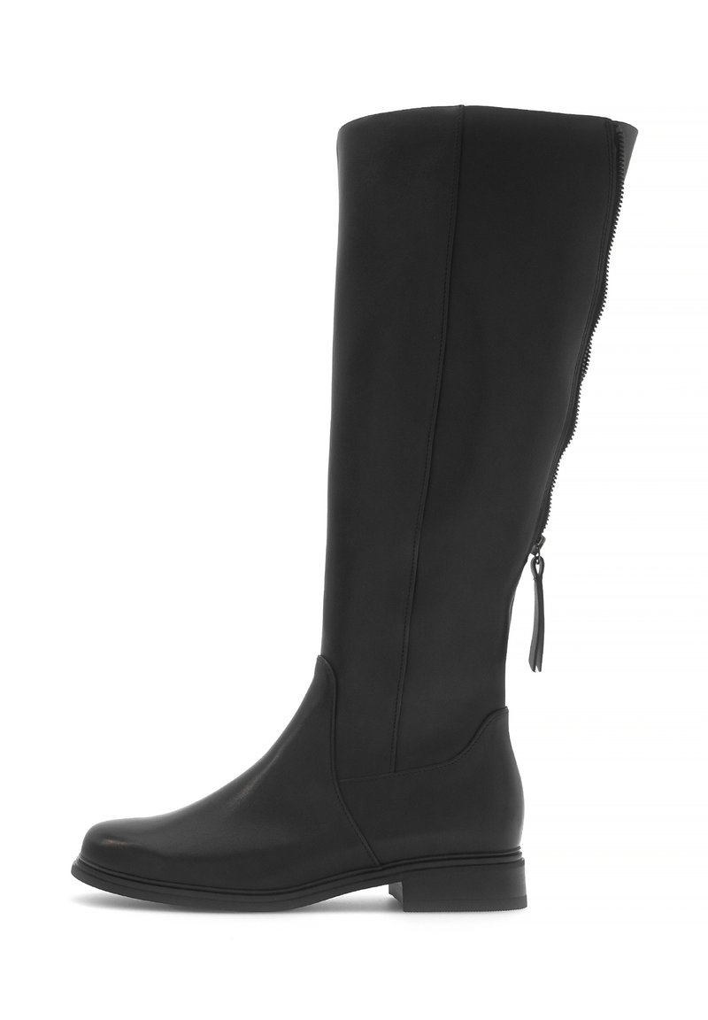 Schwarze kniehohe Stiefel aus glattem Synthetikmaterial, mit einem seitlichen Reißverschluss, runder Schuhspitze und einem niedrigen, klobigen Absatz.