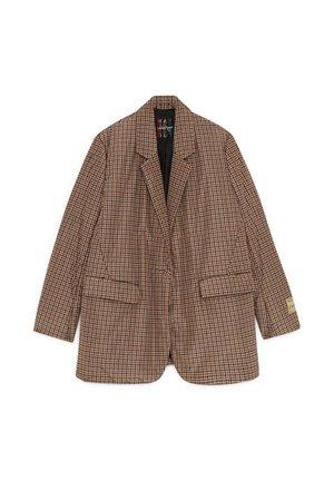 Károvaný hnedý a oranžový blazer vyrobený z textúrovanej látky, s klopami typu notch, dvoma prednými vreckami a jediným gombíkovým zapínaním.