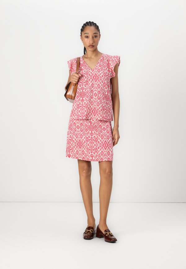 LINNO - Blouse - geranium diamond2