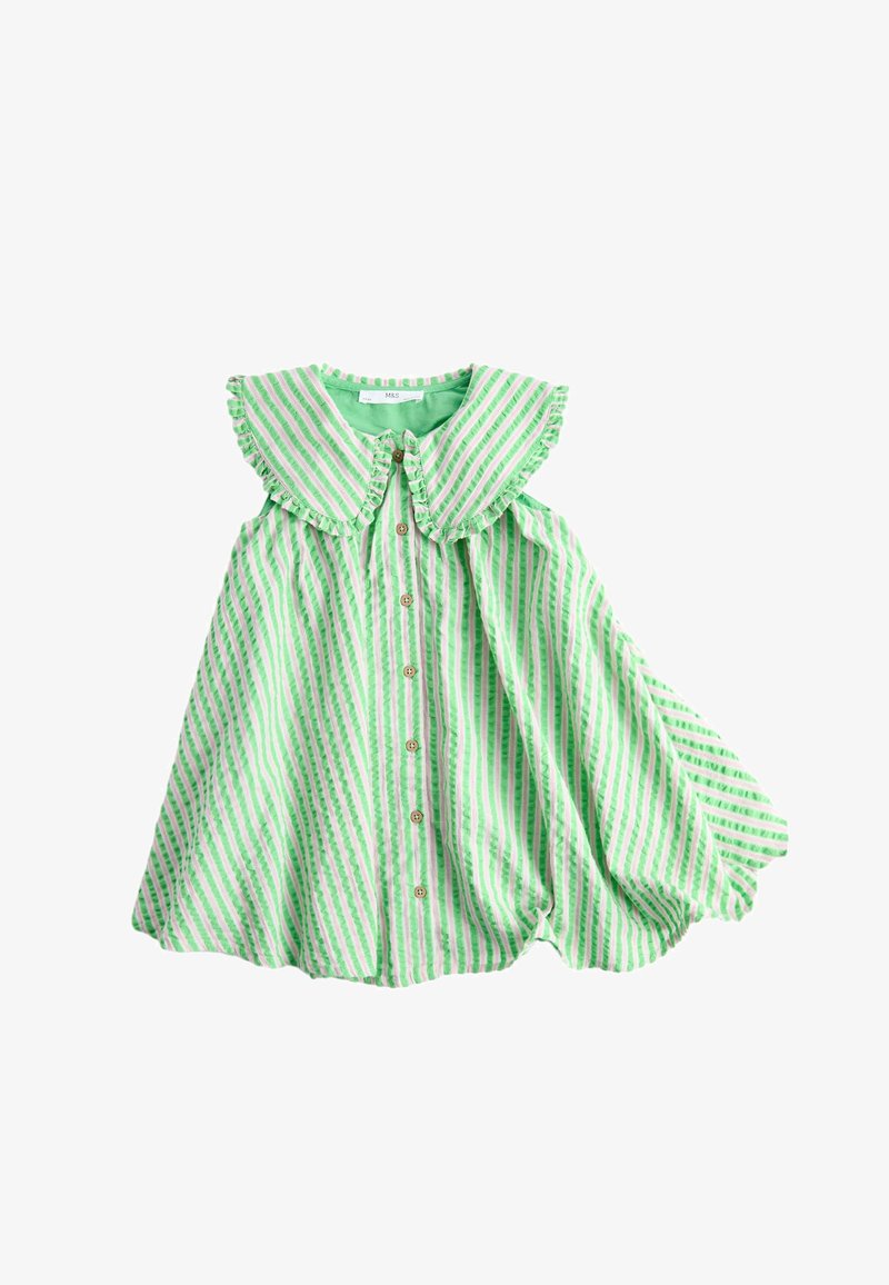 Vestido sin mangas con rayas verdes y blancas, con cuello grande fruncido y botones delanteros, hecho de tela ligera.