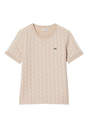 Beiges Lacoste-Hemd mit kurzen Ärmeln, geometrischem Muster, Streifendetail an den Ärmeln und grünem Krokodil-Logo auf der Brust.