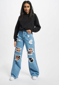 2Y Premium CARLA  - Flared Jeans - blue
