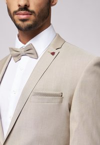ROY ROBSON SET - Pochet - beige