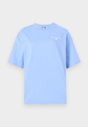 New Balance REIMAGINED OVERSIZED - Μπλουζάκι με στάμπα - electric sky