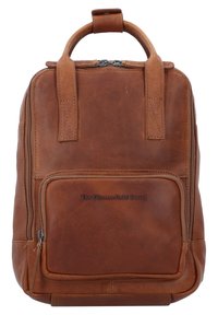 Zaino in pelle marrone con design slanciato, doppia cerniera, maniglia superiore e tasca anteriore con cerniera con marchio in rilievo.