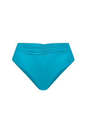 Turkusowe bikini z wysokim stanem z marszczonym detalem na środku przodu, prezentowane na białym tle.