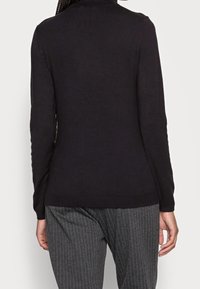 Esprit Sweter