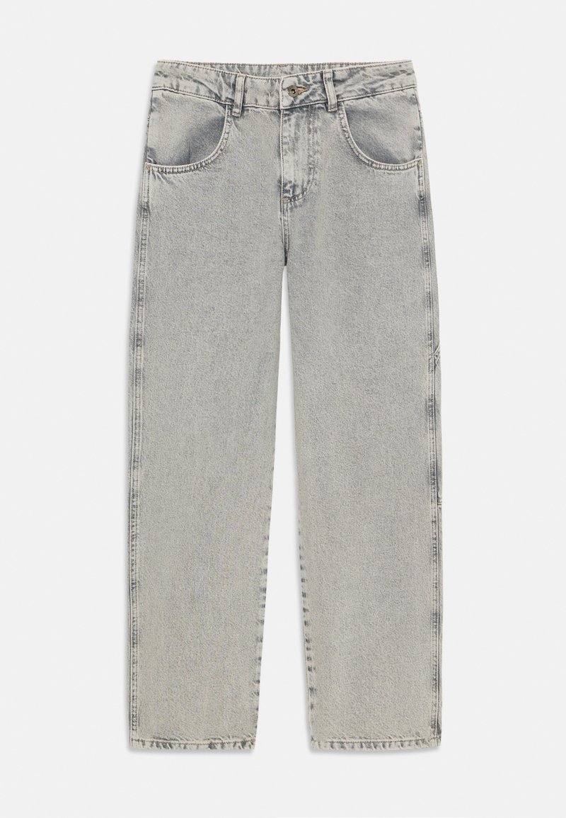 Svetlý denim s priamym strihom, päť vreciek a zapínaním na gombík. Má vyblednutú štruktúru a jemné prešívacie detaily.