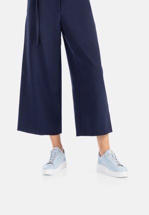 HOCHWERTIGER SNEAKER - Sneakers - hellblau