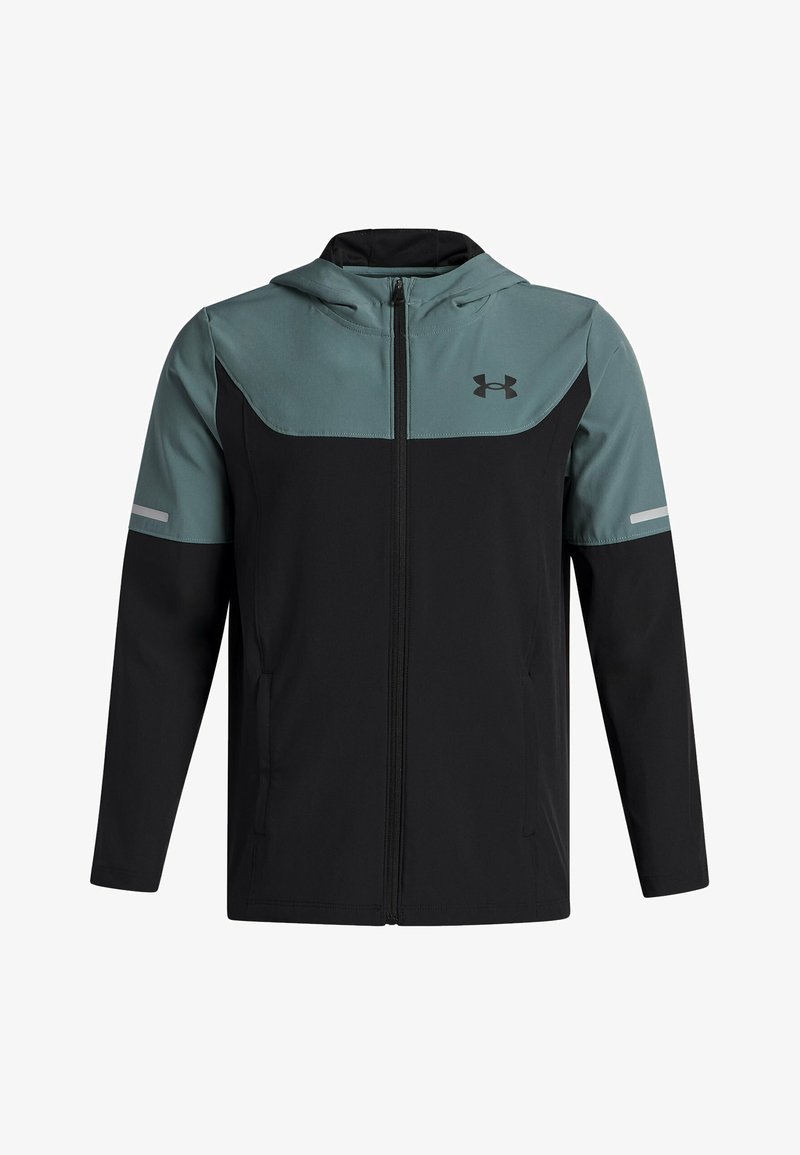 Pánska mikina s kapucňou na zips s čiernym spodným telom a rukávmi, šedou hornou časťou hrudníka a ramien, reflexnými pruhmi na rukávoch a logom Under Armour.